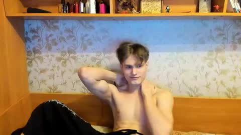 Snapshot of lazaret1k chatting on February 15, 2025, 9:04 pm Vladi online show from February 15, 2025, 9:04 pm