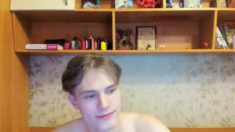 Snapshot of lazaret1k chatting on March 3, 2025, 8:32 pm Vladi online show from March 3, 2025, 8:32 pm