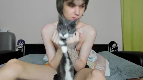 Snapshot of lazydarkknight chatting on January 7, 2025, 6:14 pm Alex online show from January 7, 2025, 6:14 pm