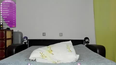 Snapshot of lazydarkknight chatting on February 23, 2025, 10:42 pm Alex online show from February 23, 2025, 10:42 pm