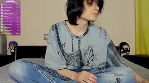 Snapshot of lazydarkknight chatting on March 7, 2025, 8:55 pm Alex online show from March 7, 2025, 8:55 pm