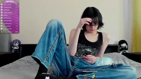 Snapshot of lazydarkknight chatting on March 9, 2025, 7:45 am Alex online show from March 9, 2025, 7:45 am