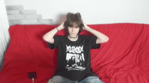 Snapshot of lazydarkknight chatting on November 5, 2025, 5:51 am Alex online show from November 5, 2025, 5:51 am