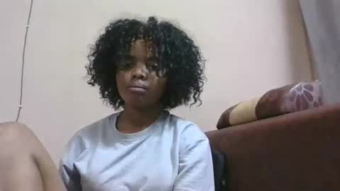 lea96546 online show from December 17, 2025, 9:15 am