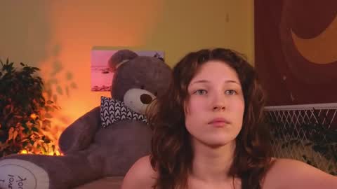 Snapshot of lea_belle_ chatting on February 22, 2025, 8:31 pm Lea online show from February 22, 2025, 8:31 pm