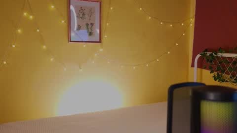 Snapshot of lea_belle_ chatting on September 9, 2025, 4:39 pm Lea online show from September 9, 2025, 4:39 pm