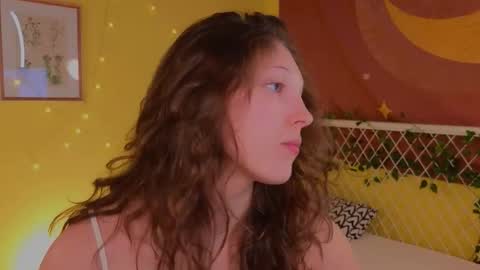 Lea online show from November 21, 2025, 9:13 pm