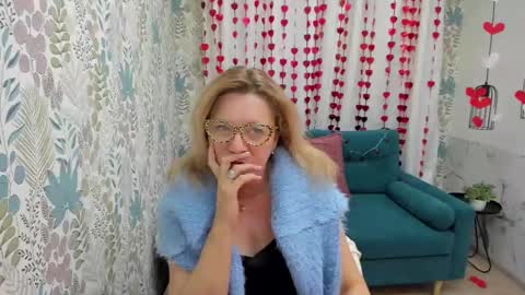 Snapshot of lea_fruit chatting on February 18, 2025, 5:10 pm Lea online show from February 18, 2025, 5:10 pm