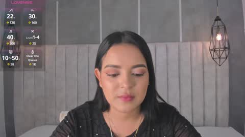 Snapshot of lea_gray chatting on February 1, 2025, 7:13 pm online show from February 1, 2025, 7:13 pm