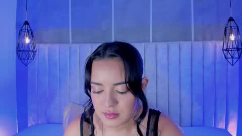 Snapshot of lea_gray chatting on September 24, 2025, 6:44 pm online show from September 24, 2025, 6:44 pm