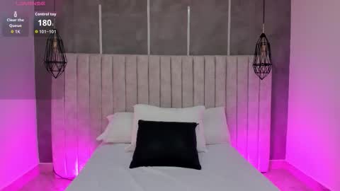 Snapshot of lea_gray chatting on October 18, 2025, 6:41 pm online show from October 18, 2025, 6:41 pm