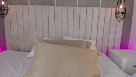 Snapshot of lea_gray chatting on October 25, 2025, 6:46 pm online show from October 25, 2025, 6:46 pm