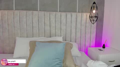 Snapshot of lea_gray chatting on November 30, 2025, 5:17 pm online show from November 30, 2025, 5:17 pm