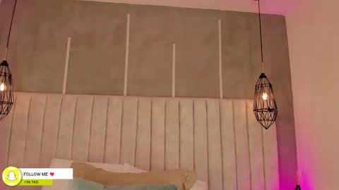 Snapshot of lea_gray chatting on December 2, 2025, 6:03 pm online show from December 2, 2025, 6:03 pm