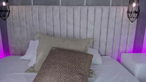 Snapshot of lea_gray chatting on February 7, 2026, 6:33 pm online show from February 7, 2026, 6:33 pm