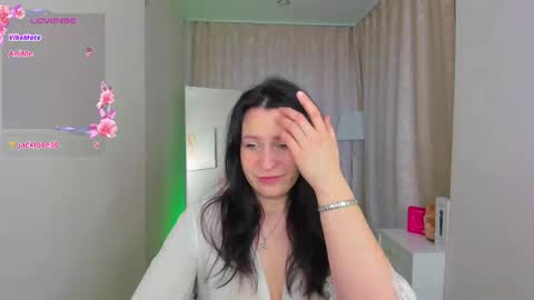 Lea online show from April 12, 2026, 1:10 am