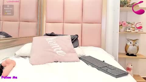 Snapshot of lea_wilson chatting on February 23, 2025, 12:41 am Lea online show from February 23, 2025, 12:41 am