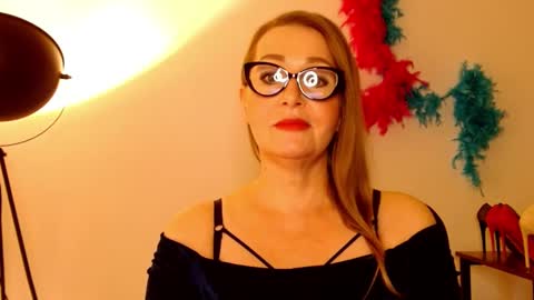 LEA online show from February 25, 2025, 3:05 pm