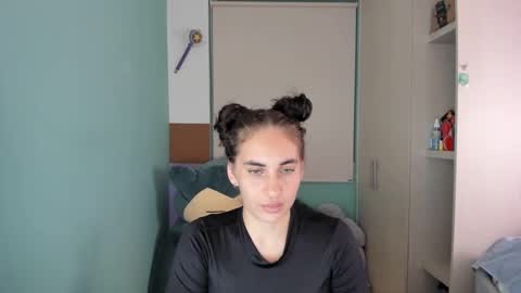 Laura online show from January 17, 2025, 12:53 am