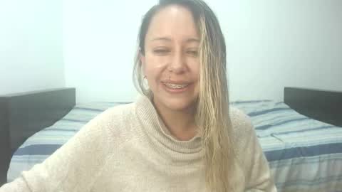 leah_susman online show from December 16, 2025, 11:37 am