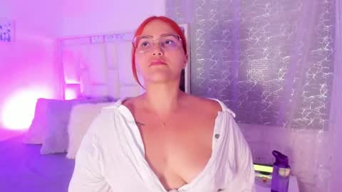 Leah  online show from September 30, 2025, 2:16 am