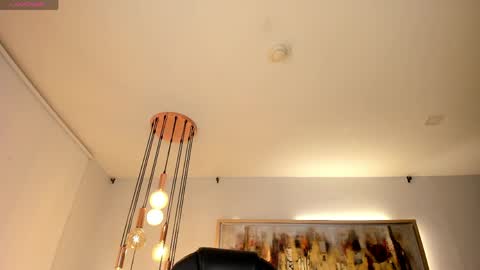 leahlombardi_ online show from April 19, 2026, 3:06 am