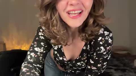 Leah Sparkles online show from April 28, 2026, 1:59 am