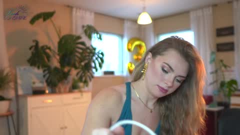 Snapshot of leahsunshine chatting on February 5, 2025, 12:10 am OnlyFans leahsunshine1 online show from February 5, 2025, 12:10 am