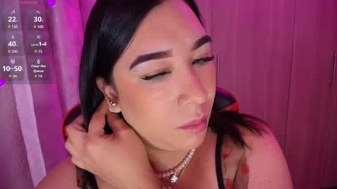 leah online show from November 7, 2025, 9:53 am