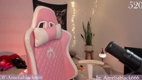  Amelia Black  OF AMELIABLACK666 I lost all my thumbs up help me to get 80 online show from December 15, 2025, 10:30 am