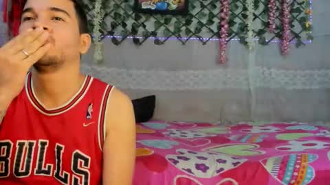 leandro49112 online show from February 18, 2026, 11:50 am