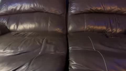 leanfindom8 online show from May 18, 2026, 4:07 am