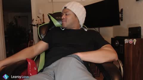 Learoy online show from December 25, 2024, 12:27 am