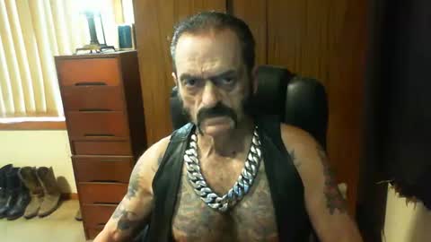 leathergreaser online show from January 8, 2025, 2:14 am