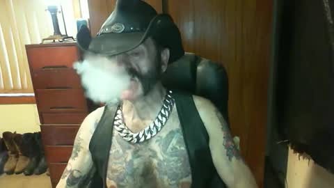 leathergreaser online show from January 14, 2026, 7:52 pm