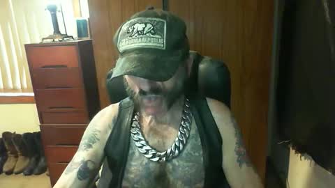 Snapshot of leathergreaser chatting on January 31, 2026, 11:14 pm leathergreaser online show from January 31, 2026, 11:14 pm