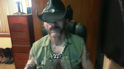 Snapshot of leathergreaser chatting on February 8, 2026, 8:34 pm leathergreaser online show from February 8, 2026, 8:34 pm