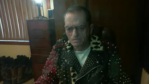 leathergreaser online show from June 19, 2026, 10:02 pm