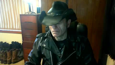 leathergreaser online show from July 10, 2026, 11:07 pm