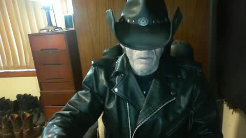 leathergreaser online show from July 14, 2026, 9:31 pm