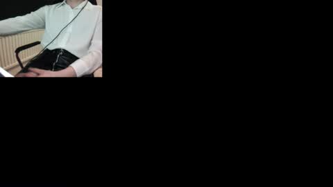 Leatheryslut online show from February 23, 2025, 2:07 am