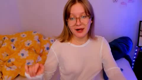 Ellie online show from October 4, 2025, 7:23 pm