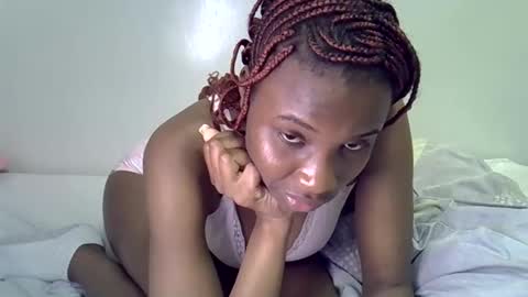 Snapshot of lee_shaz chatting on April 15, 2026, 5:25 am lee baby online show from April 15, 2026, 5:25 am