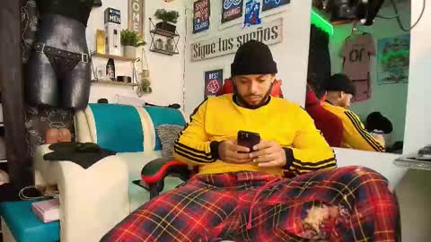 leenar_key online show from February 4, 2026, 10:32 am