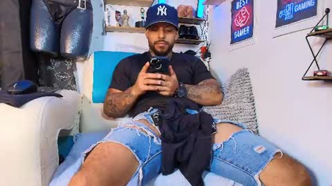 leenar_key online show from July 17, 2026, 11:31 pm