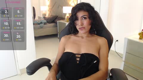 Snapshot of leethompson_ chatting on December 26, 2024, 7:05 pm Leet online show from December 26, 2024, 7:05 pm