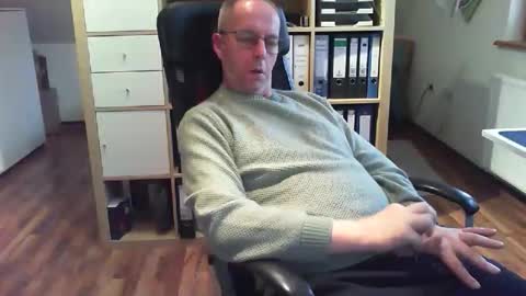 Dave online show from December 3, 2025, 12:58 pm