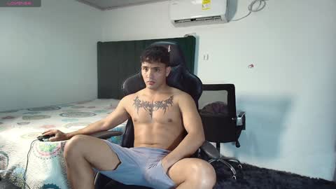 Snapshot of lei_77 chatting on January 10, 2025, 9:20 pm Lei online show from January 10, 2025, 9:20 pm