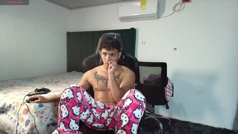 Snapshot of lei_77 chatting on January 25, 2025, 3:30 am Lei online show from January 25, 2025, 3:30 am