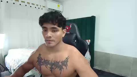 Snapshot of lei_77 chatting on September 19, 2025, 9:48 pm Lei online show from September 19, 2025, 9:48 pm